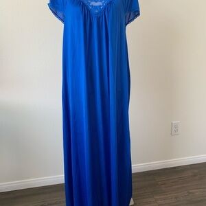 Lorraine night Gown